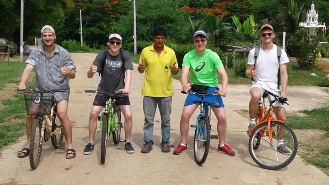 Taakradan Valley Resort ท่ากระดานวัลเล่ย์ รีสอร์ท Si Sawat ภายนอก รูปภาพ