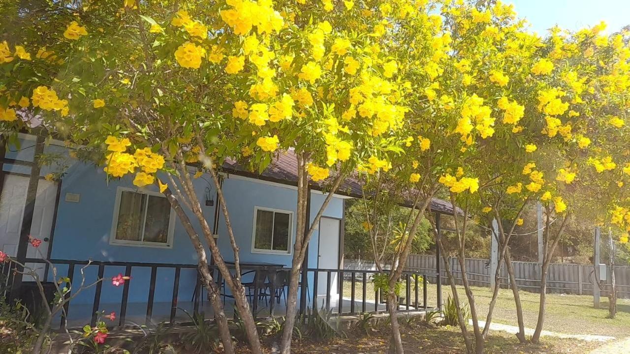Taakradan Valley Resort ท่ากระดานวัลเล่ย์ รีสอร์ท Si Sawat ภายนอก รูปภาพ