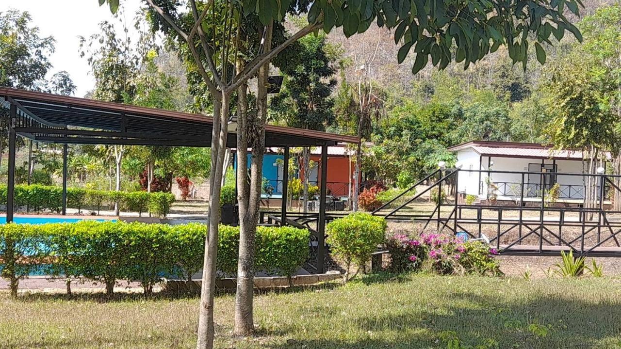 Taakradan Valley Resort ท่ากระดานวัลเล่ย์ รีสอร์ท Si Sawat ภายนอก รูปภาพ